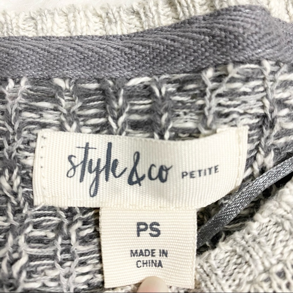 STYLE&CO LONG Gray Sleeve Sweater - Picture 5 of 6